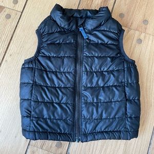 Primary’s Kids lightweight puffer vest. Size 3
